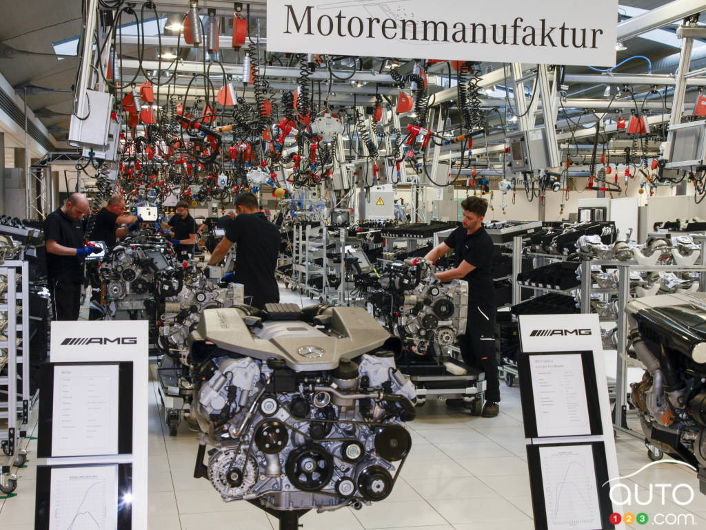 The assembly of 12-cylinder engines